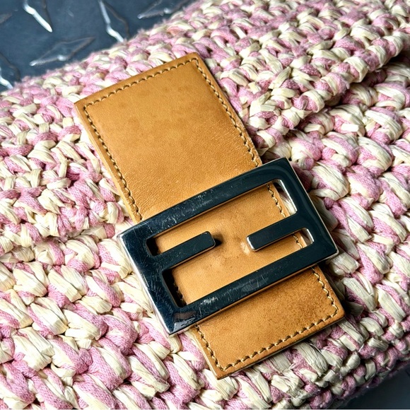 Fendi Vintage 2000 Leather Trimmed Raffia Baguette Bag in Pink - Picture 14 of 14
